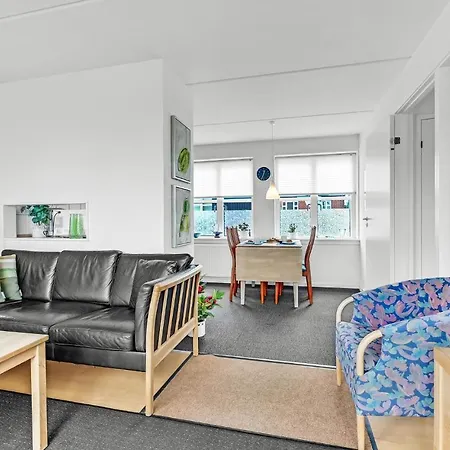 2 Bedroom Cozy In Tranekaer Hou (Syddanmark)